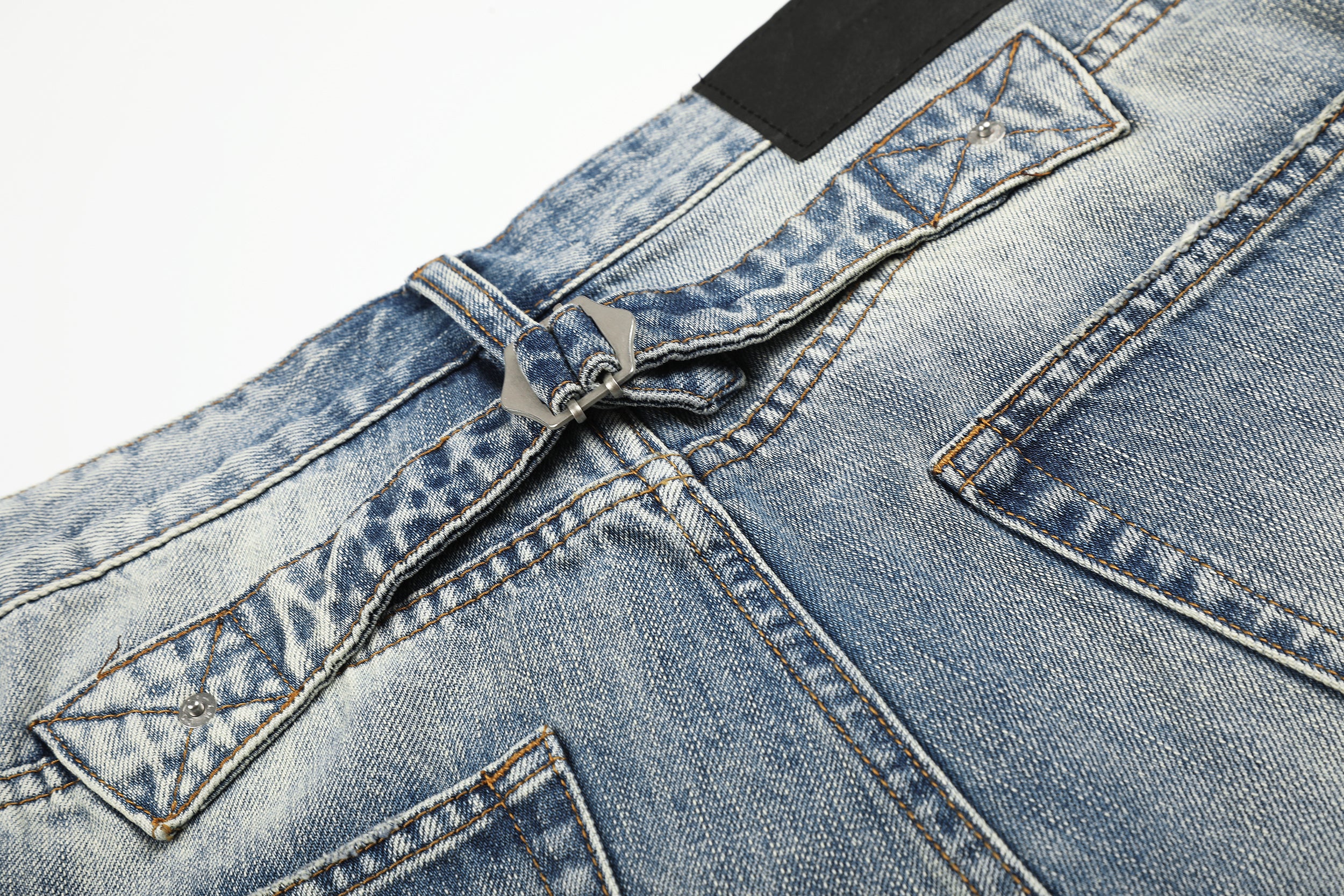 DONOTLOGO Urban Heritage Collection | Unisex Oversized Cropped Denim | Retro Aesthetic High-Rise Wide-Leg Bottoms with Authentic Fade Detail