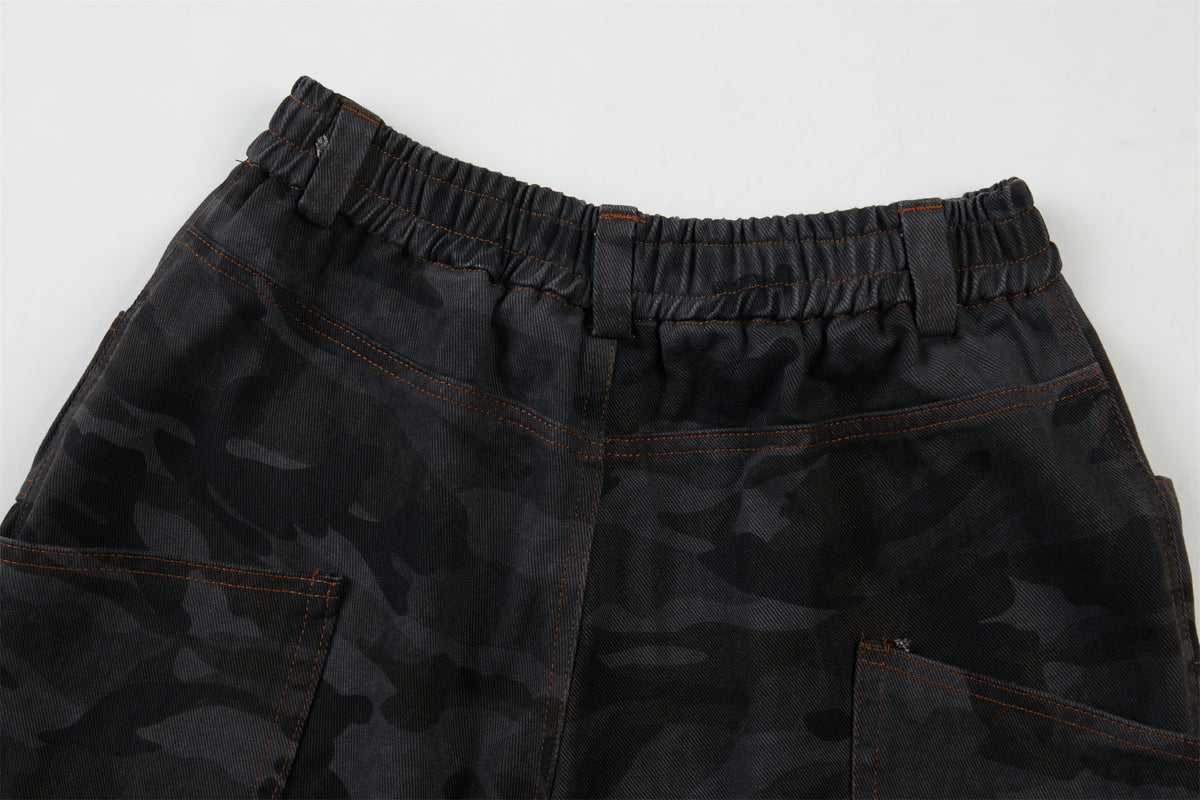 DONOTLOGO Urban Streetwear Collection | Unisex Relaxed Silhouette Camo Pants | Bold Multi-Pocket & Curved Cut & Soft Cotton Blend Fabric