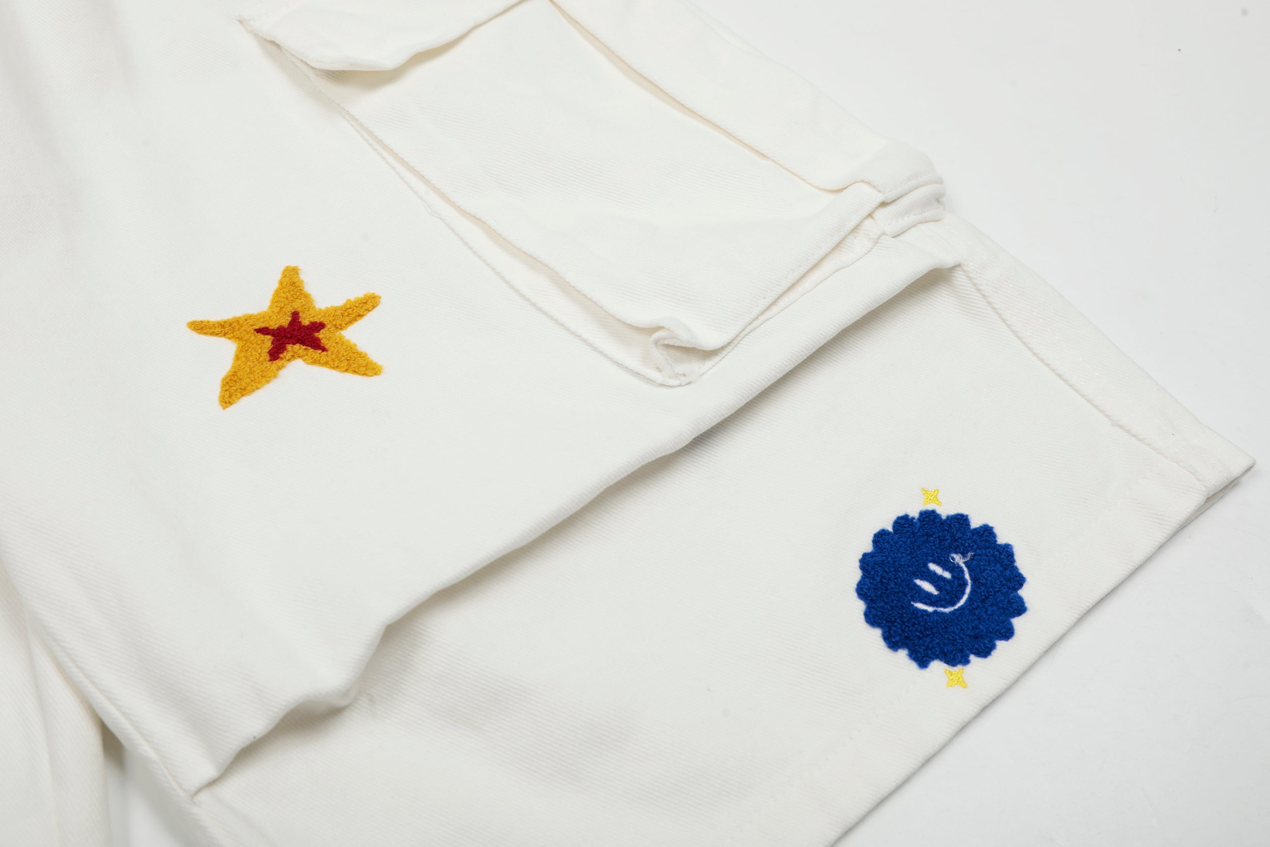 DONOTLOGO Unisex “Stay Childlike” Cargo Shorts | Star, Smiley & Puppy Patches | High-Waist, Multi-Pocket | Summer Streetwear Must-Have
