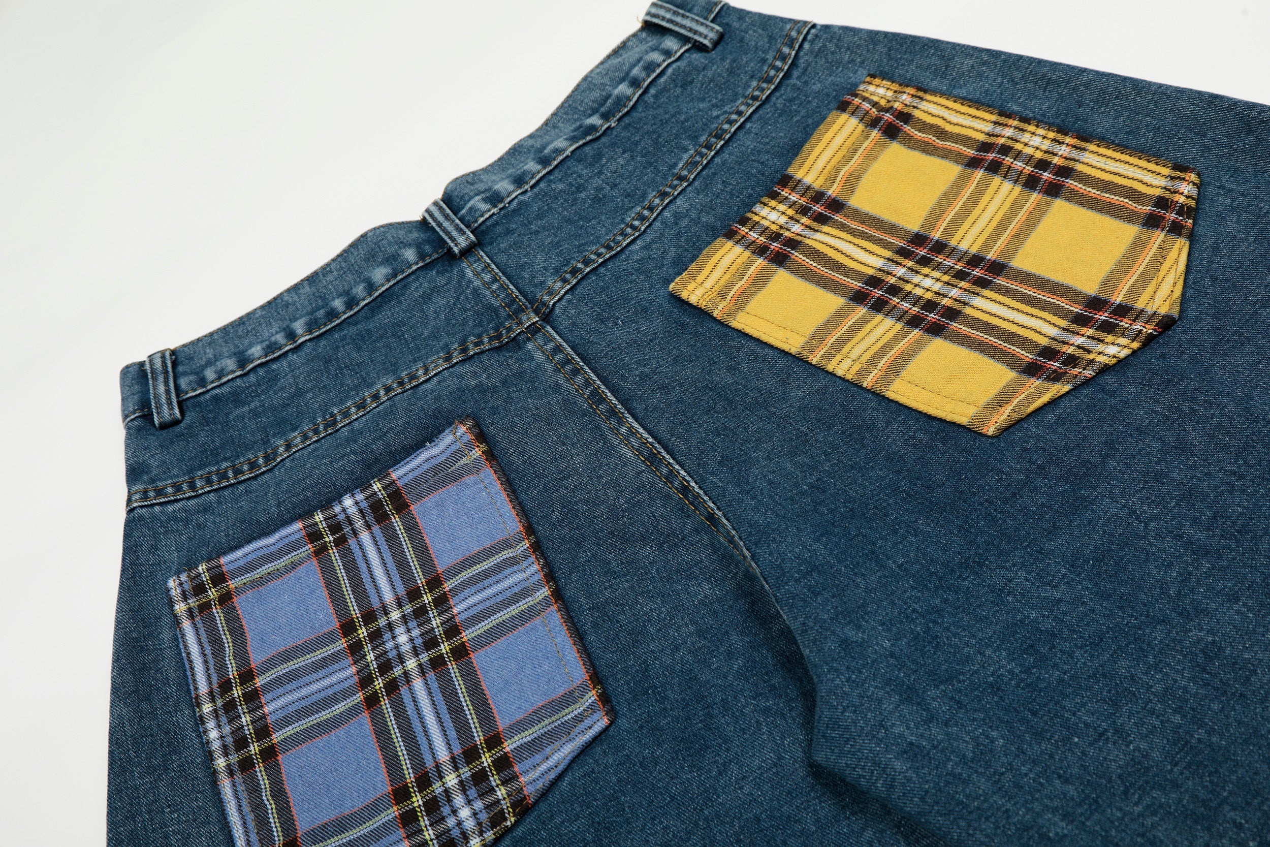 DONOTLOGO ：Urban Streetwear Collection | Unisex Relaxed Silhouette Jeans | Bold Plaid & Number Motif & Soft Denim Fabric