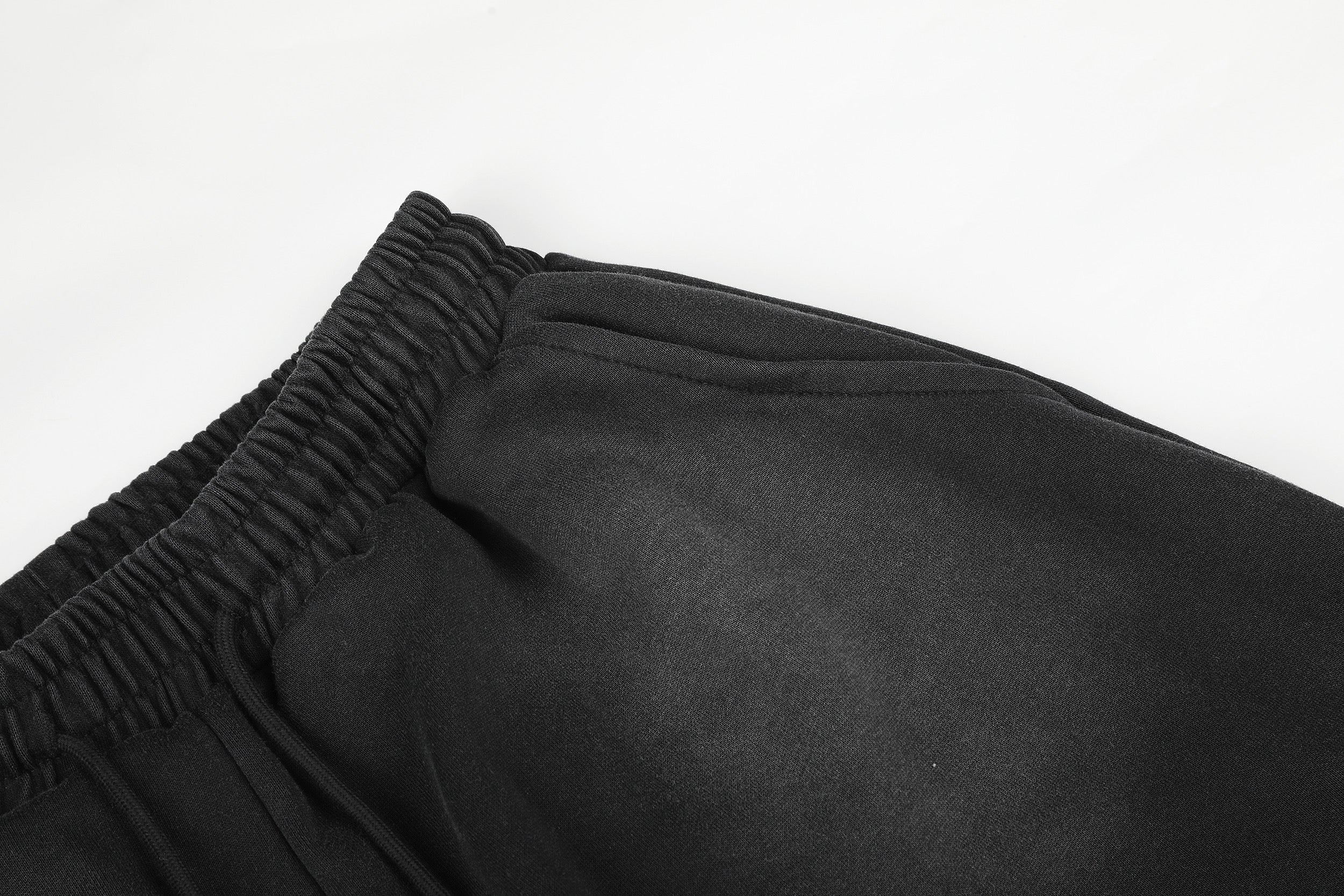 DONOTLOGO Urban Edge Collection | Unisex Relaxed Fit Denim Jeans | Bold Cat Whisker Seaming & Faded Wash Finish with Classic Cotton Denim Fabric