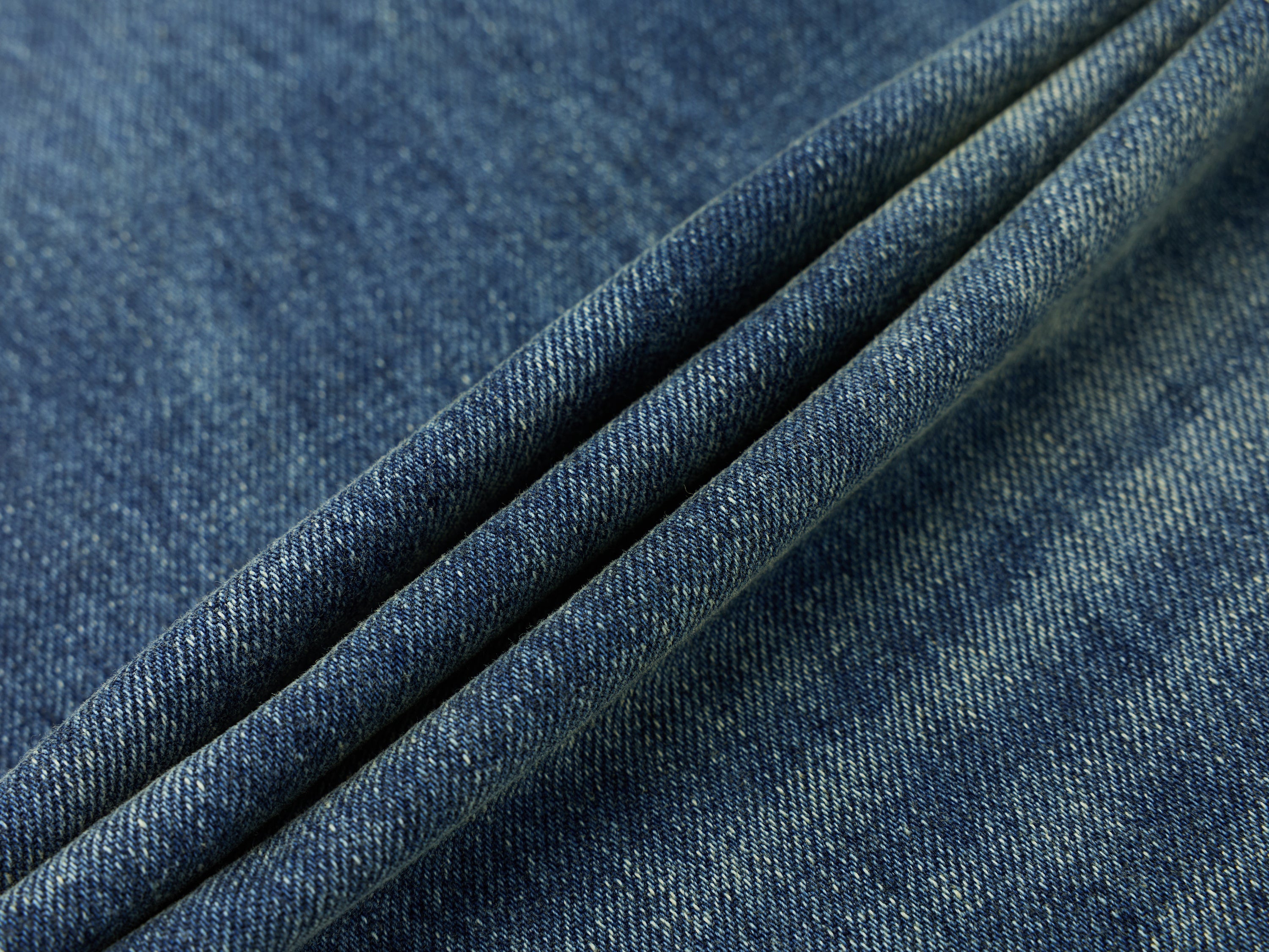 DONOTLOGO Oversized Vintage Wash Denim Jeans - Unisex Baggy Trousers with Distressed Whisker Effect - Edgy Streetwear Bottom with Wide Leg Silhouette & Raw Hem