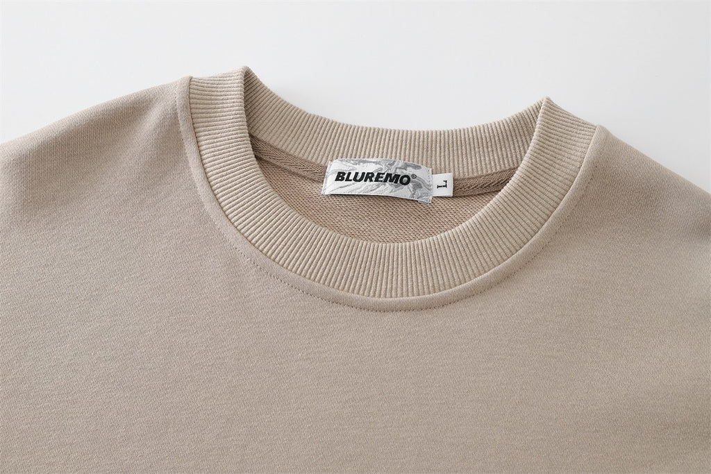 Unisex Street-Style Crewneck Pullover with Cracked Letter Print