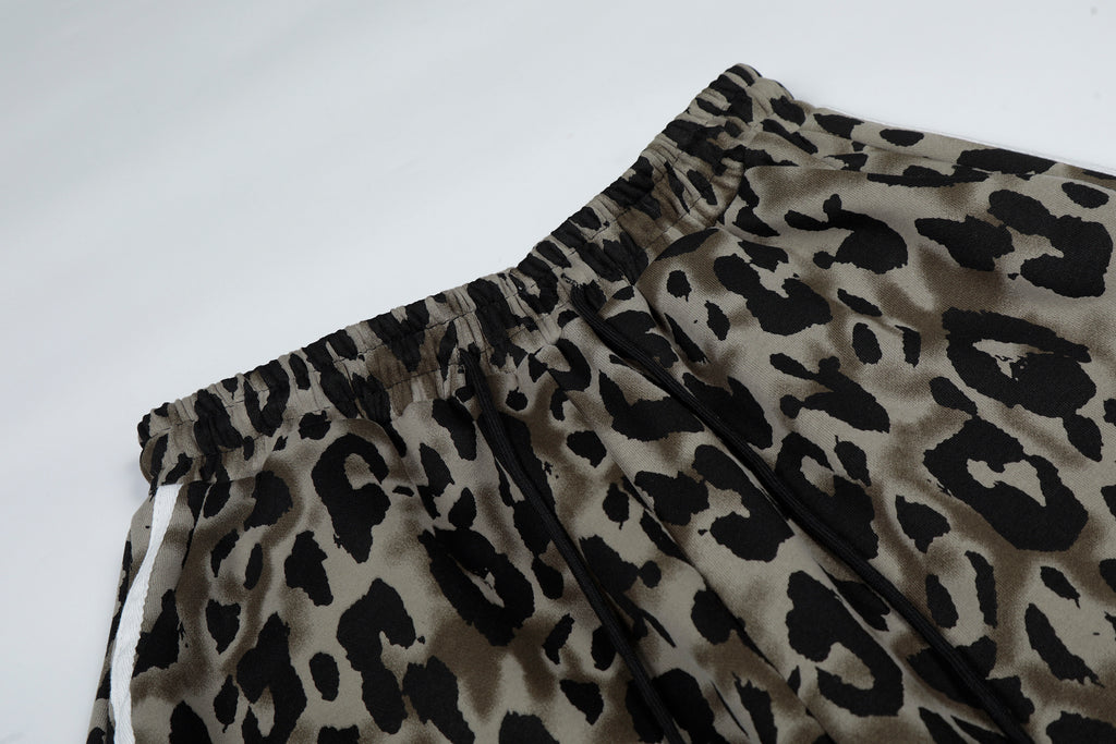 DONOTLOGO Urban Streetwear Collection | Unisex Relaxed Fit Sweatpants | Bold Leopard Motif & High-Waist Silhouette with Breathable Cotton Blend